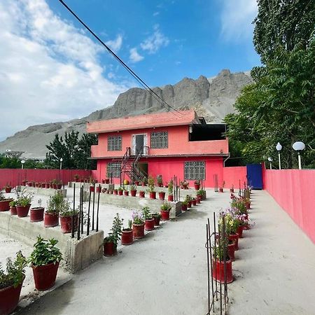 Отель Laal Haveli Скарду Экстерьер фото