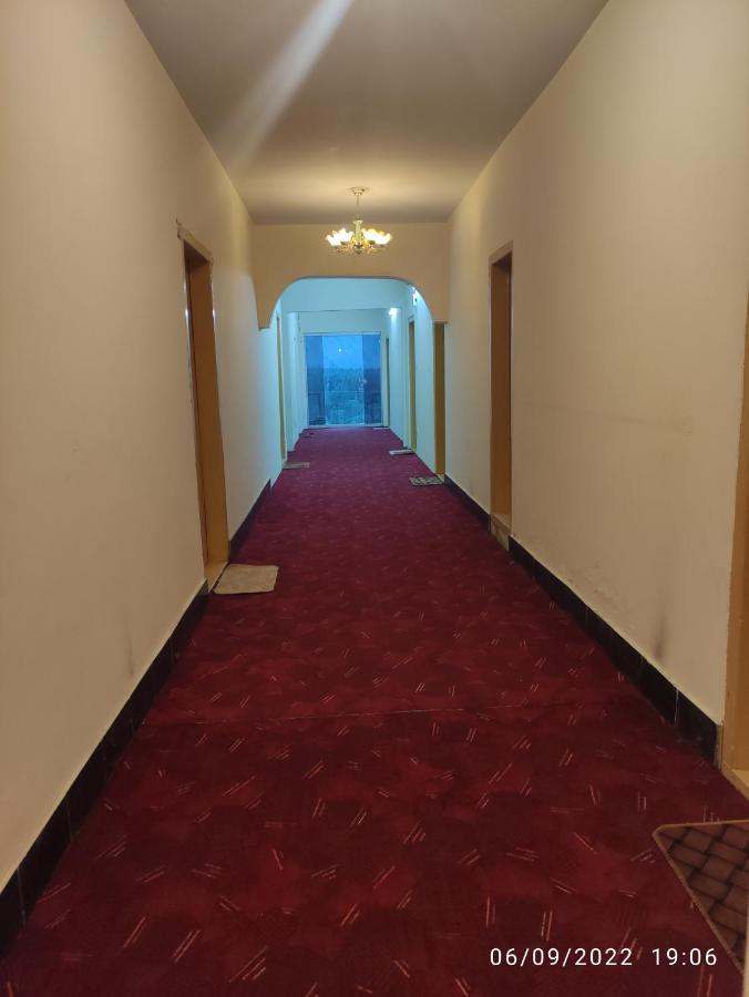 Отель Laal Haveli Скарду Номер фото